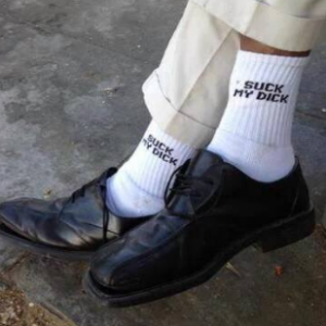 ayakkabı altına beyaz çorap
